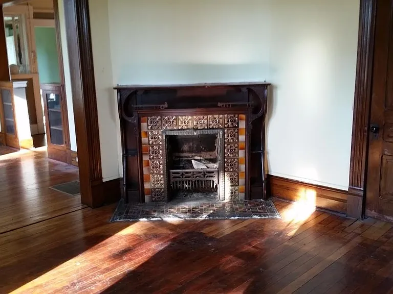 1912 Vine St — Photo 12
