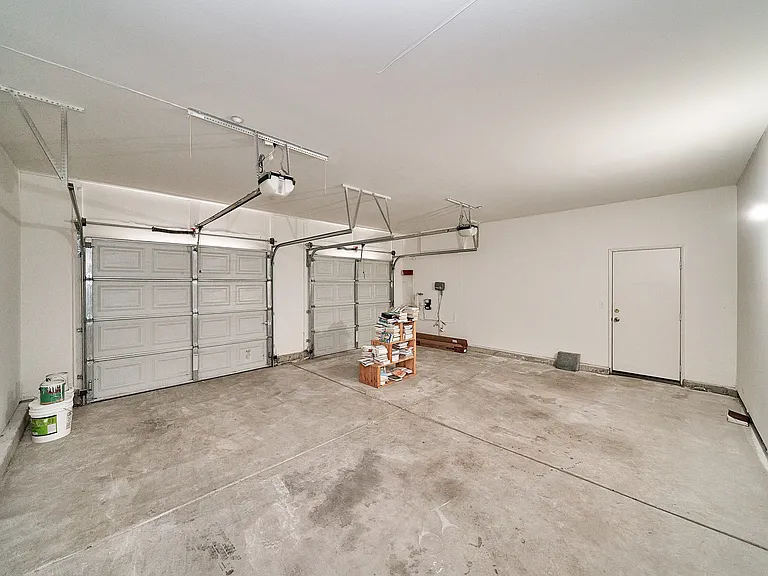 7455 Chanteclair Ct — Photo 15