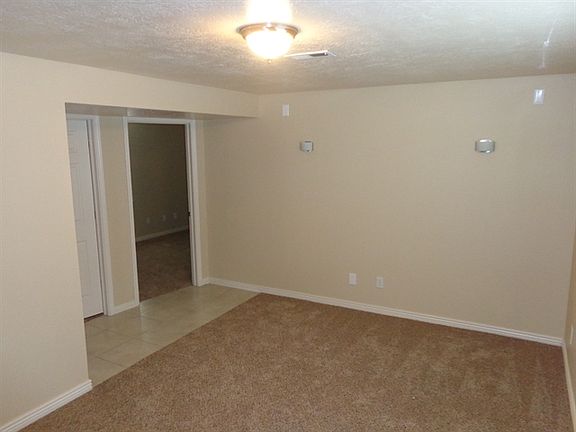 5th image of 7652 N Wyatt Earp Ave