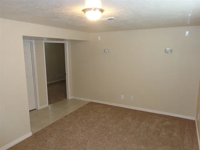 7652 N Wyatt Earp Ave — Photo 5