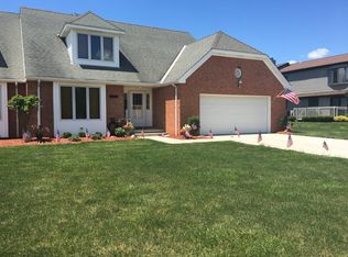 1111 Fox Run Rd, Findlay, OH 45840