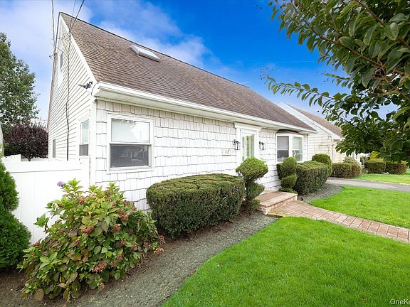 4th image of 48 Teneyck Avenue
