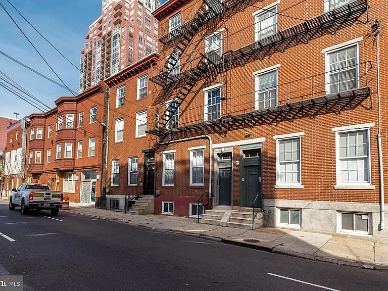 1341 Lombard St #2 — Photo 26