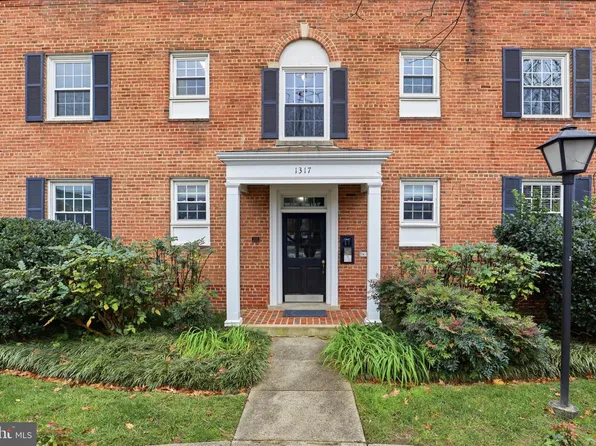 1317 S Walter Reed Dr #17201, Arlington, VA 22204