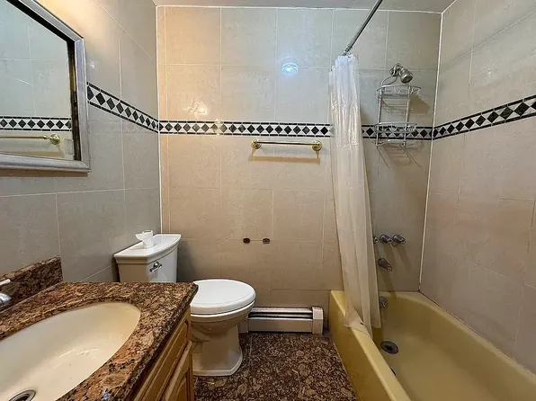 147-38 Grand Central Pkw image 6 of 12