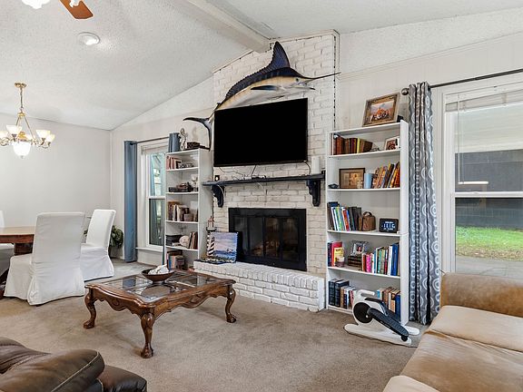 4th image of 1508 Hideaway Ln W