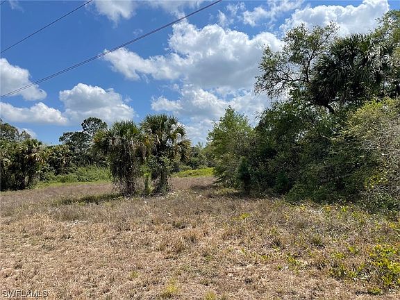 2nd image of 1224 Hillcrest St E