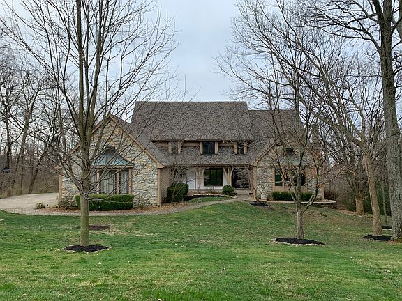 2nd image of 5699 Woodbridge Ln