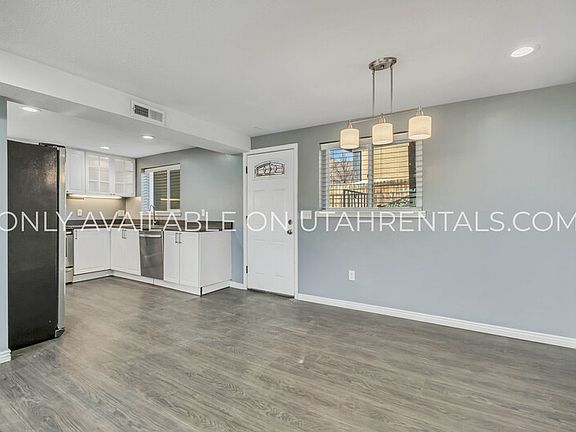 4th image of 7011 S Ponderosa Dr #2