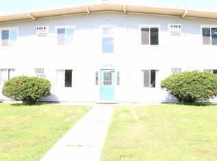 303 8th St APT 1, Perry, IA 50220