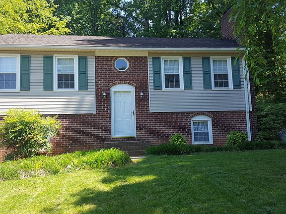 2nd image of 1804 Heritage Cir