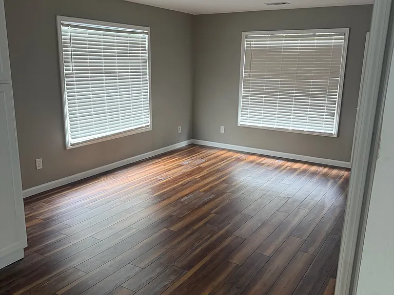 1631 N Ridge Ave #B — Photo 6