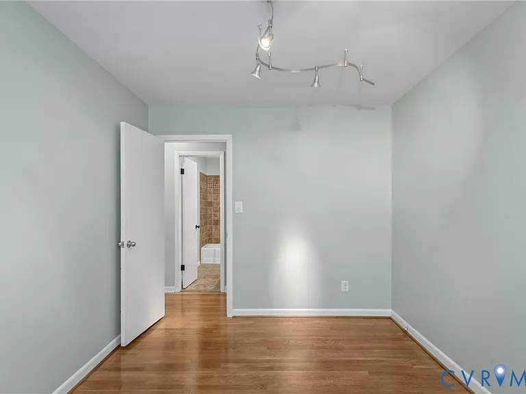 552 S 22nd Ave — Photo 27