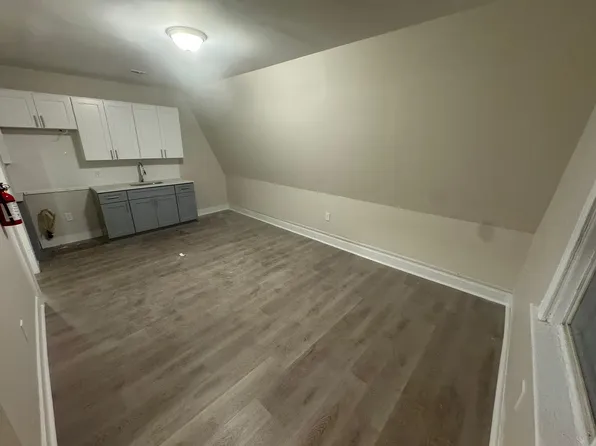 10 Baldwin Ave, Newark, NJ