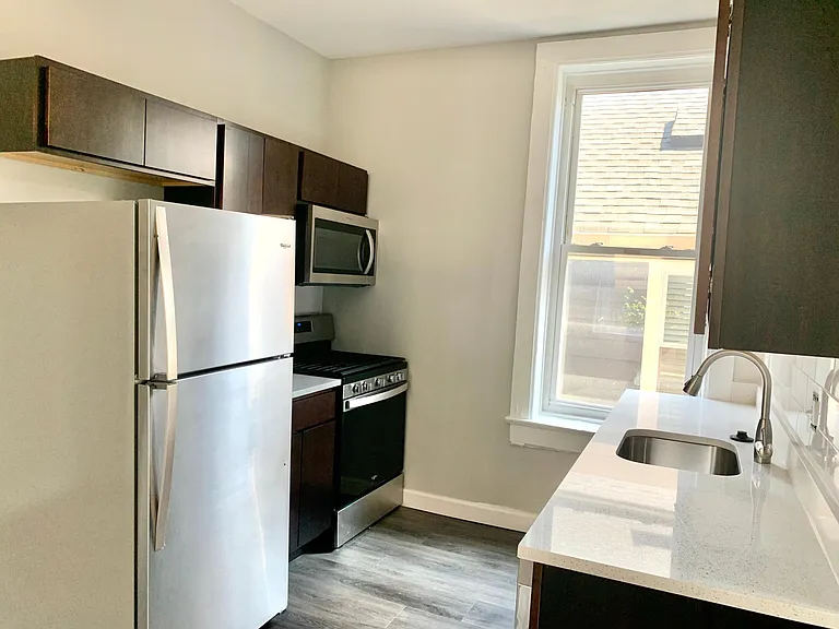 1019 W Cullerton St #2R — Photo 1