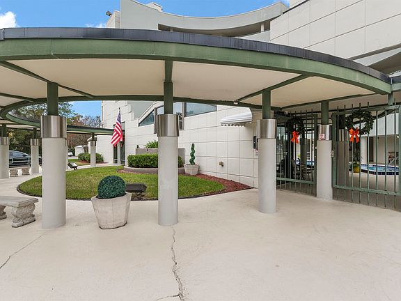 3rd image of 1071 Edgewood Ave #309