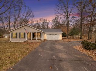 10830 Anchor Dr, Walkerton, IN 46574