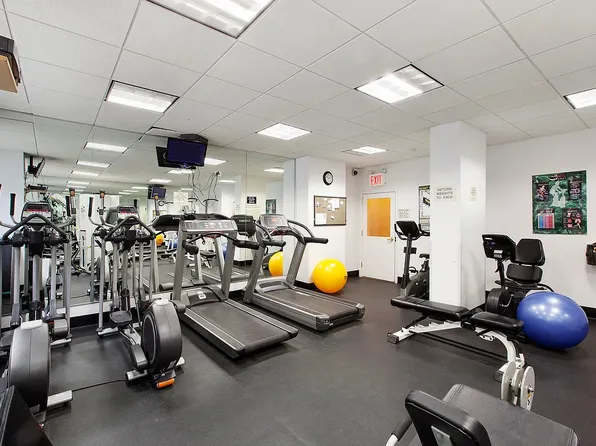 401 East 74th Street image 10 of 20