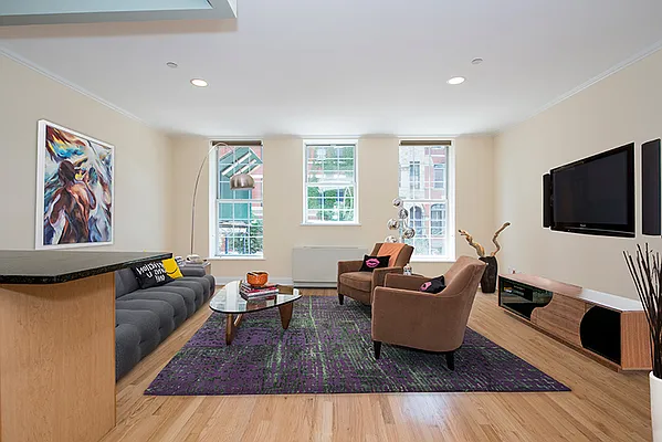 Rented by Esra Realty | media 10