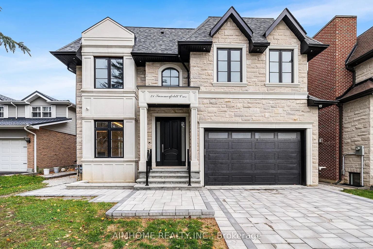 21 Summerfeldt Cres photo 1