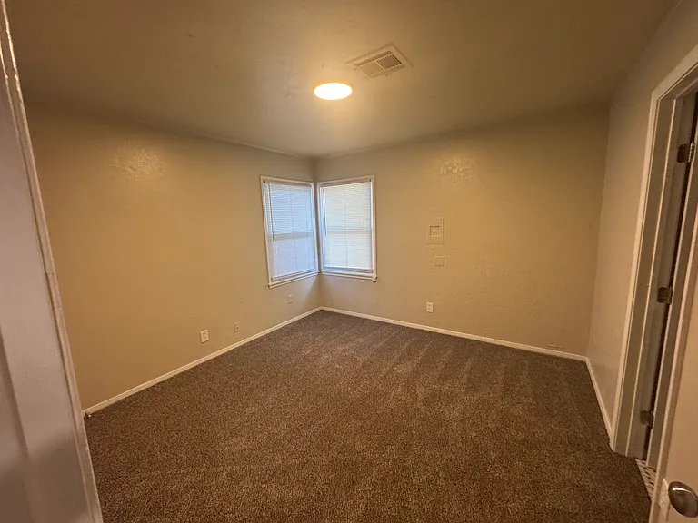 1408 Carlisle Ct — Photo 28