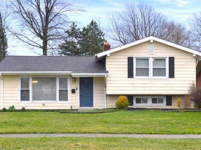 6419 Longridge Rd, Mayfield, OH, 44124
