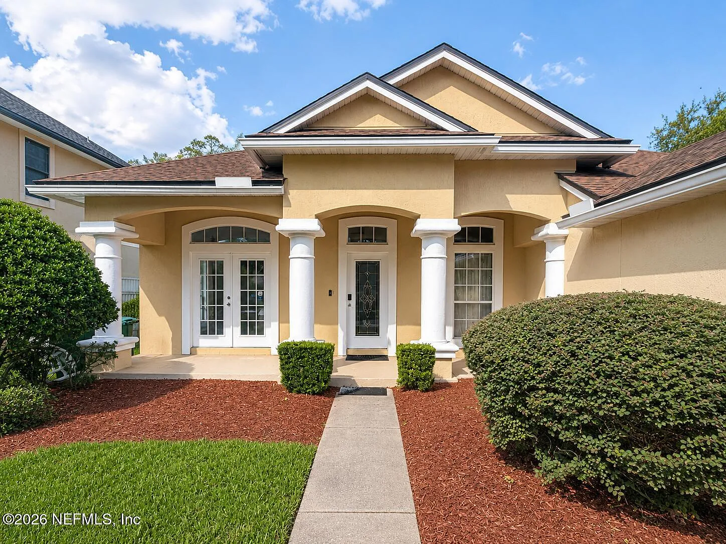 3 bed, 2.0 bath, 1889 sqft, $2,850 — Photo 3