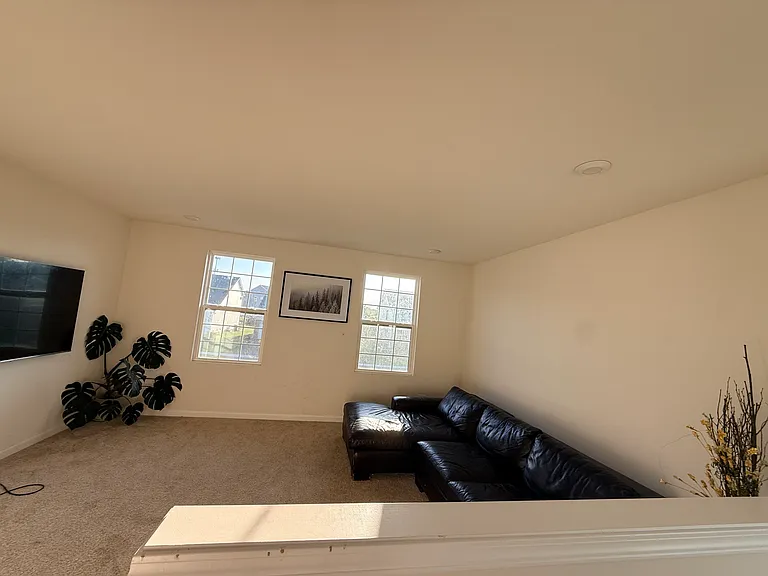 2984 Stonecrop Dr — Photo 16