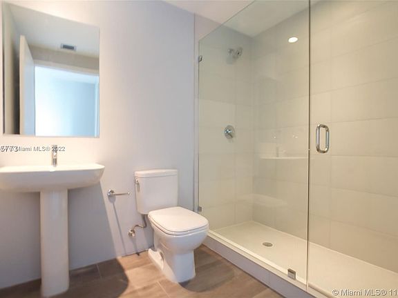 4th image of 2900 NE 7th Ave Unit 1404