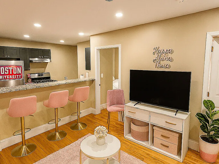 58 Egmont St #2A — Photo 2