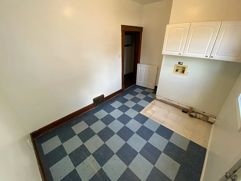 300 W 12th Ave — Photo 35