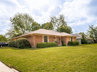 6224 Berryhill St, Dallas, TX 75231