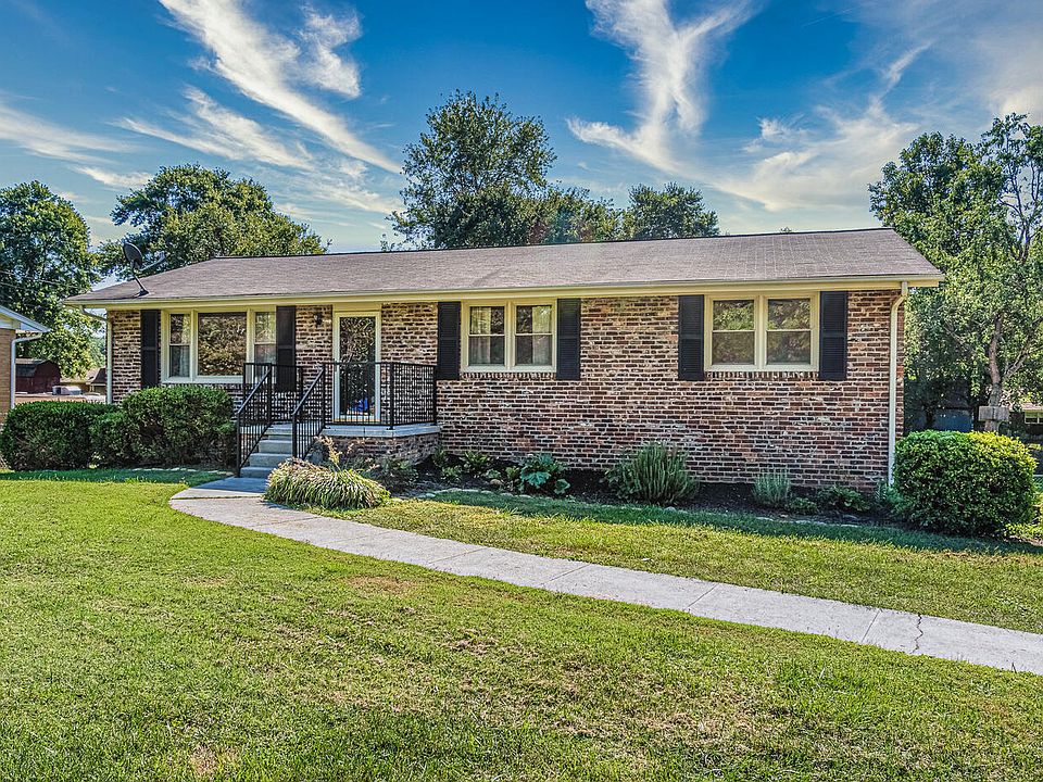 1st image of 520 Highland View Dr