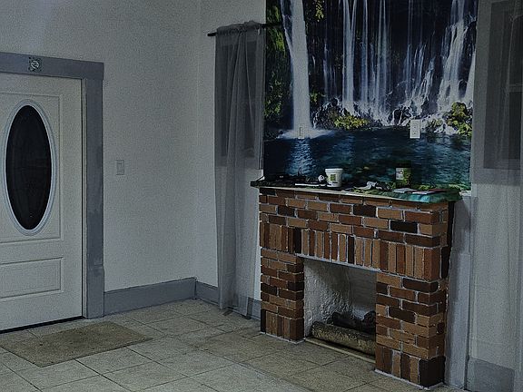 Left door entrance .