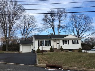 119 Montvale Ave, Montvale, NJ 07645