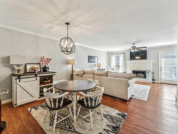 4th image of 1693 Ashwood Ln