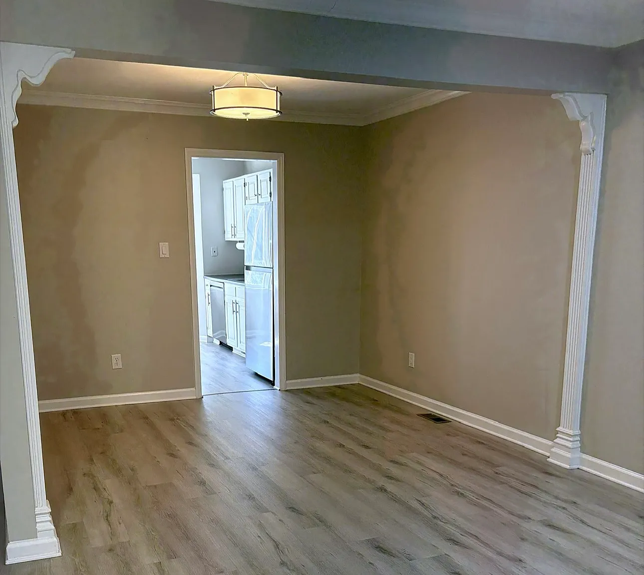 2 bed, 1218 sqft, $1,800 — Photo 3