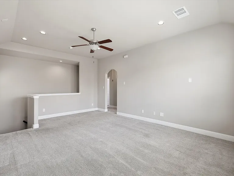 768 Huntingdon St — Photo 20