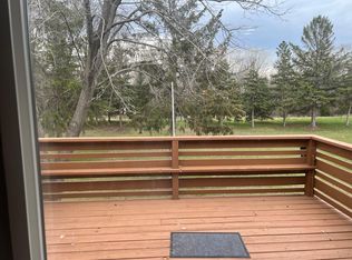 331 Shawnee Trl, Shakopee, MN 55379