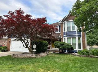 20770 Cannon Dr, Clinton Township, MI