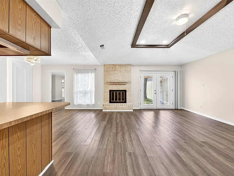 11103 Bellerive Dr — Photo 7