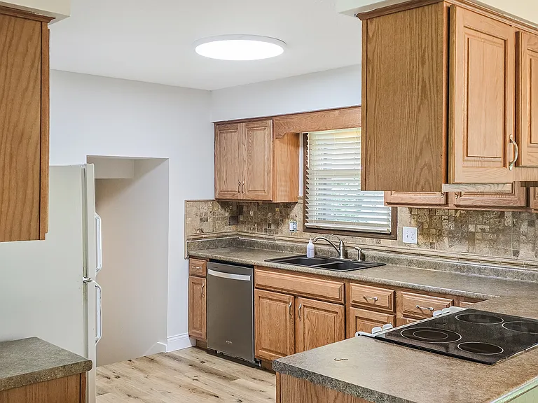 7046 Janean Dr #7048 — Photo 6
