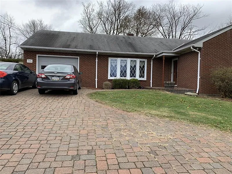 7064 Shannon Rd photo 1