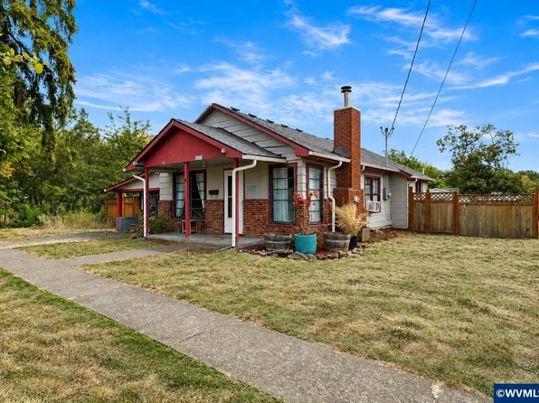 221 Walnut St, Independence, OR 97351