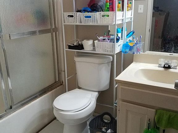 4th image of 2632 N 43rd Ave APT C