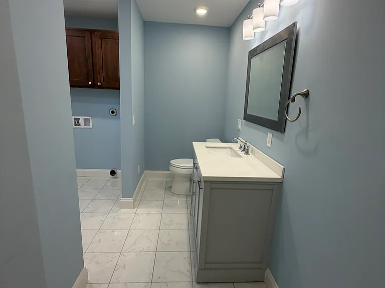 247 Poplar Ave — Photo 2