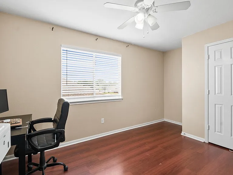 13723 Anwar Dr — Photo 21