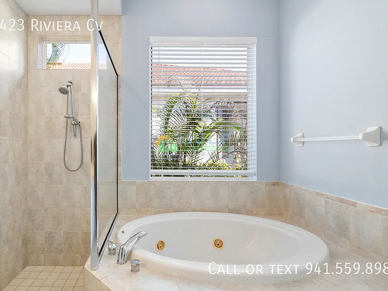 7423 Riviera Cv — Photo 21