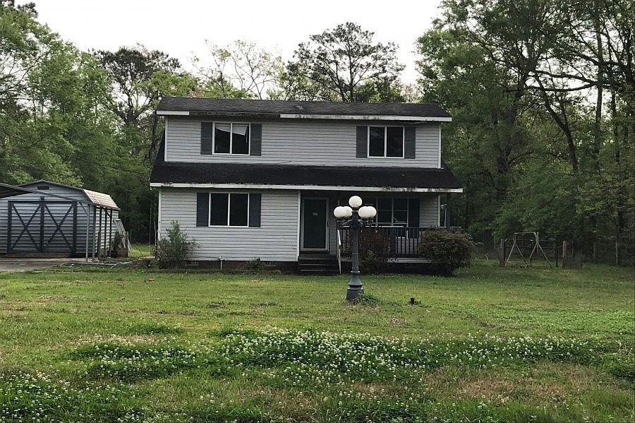 1st image of 5608 Woodland Dr