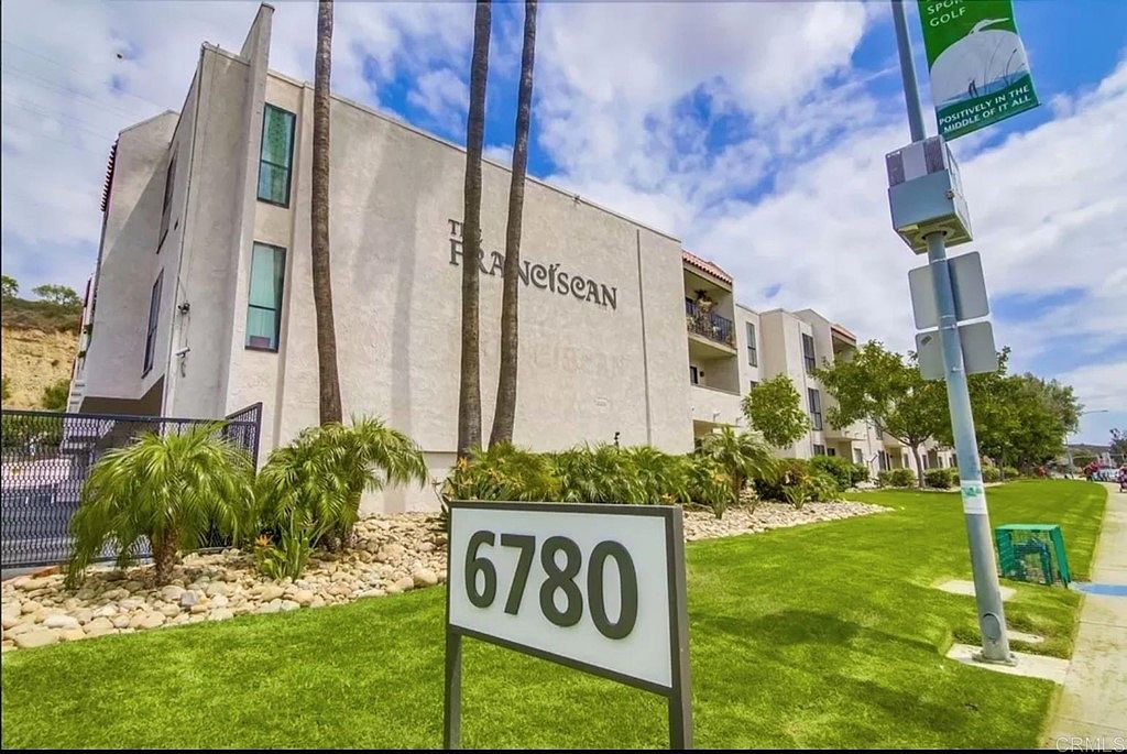 6780 Friars Rd, San Diego, CA 92108, USA - 33 unit Rentals